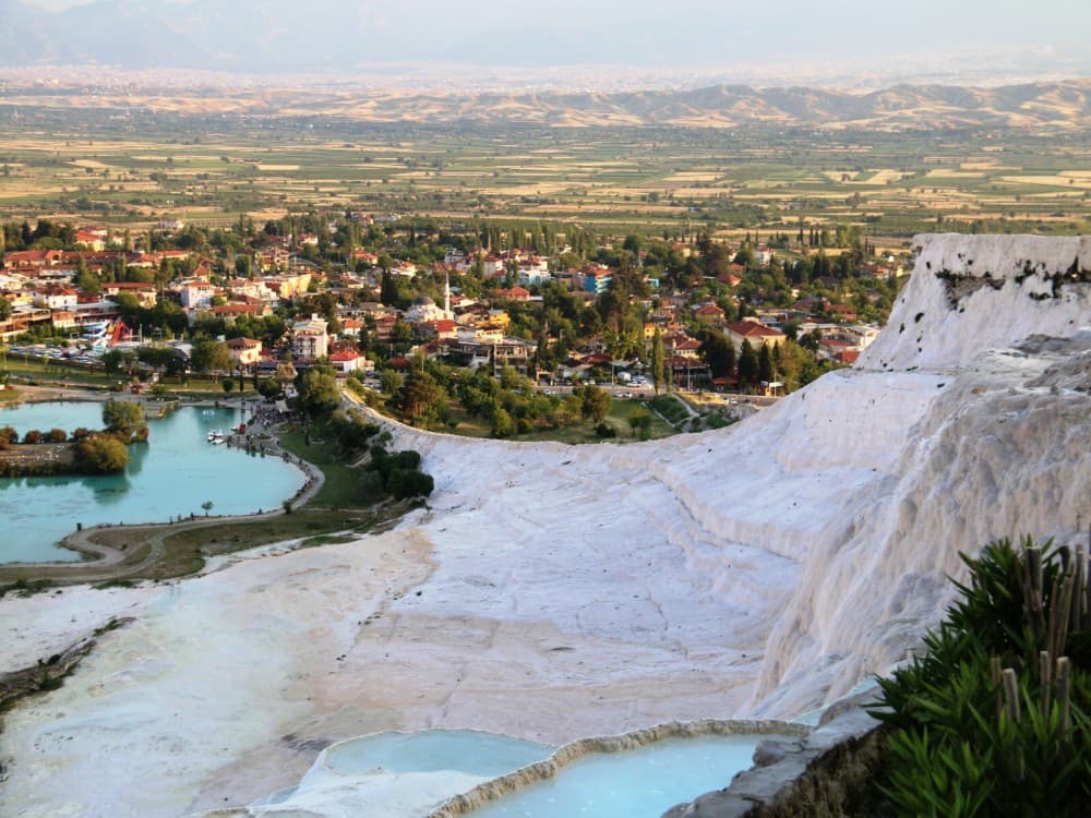 How long to spend in Pamukkale?