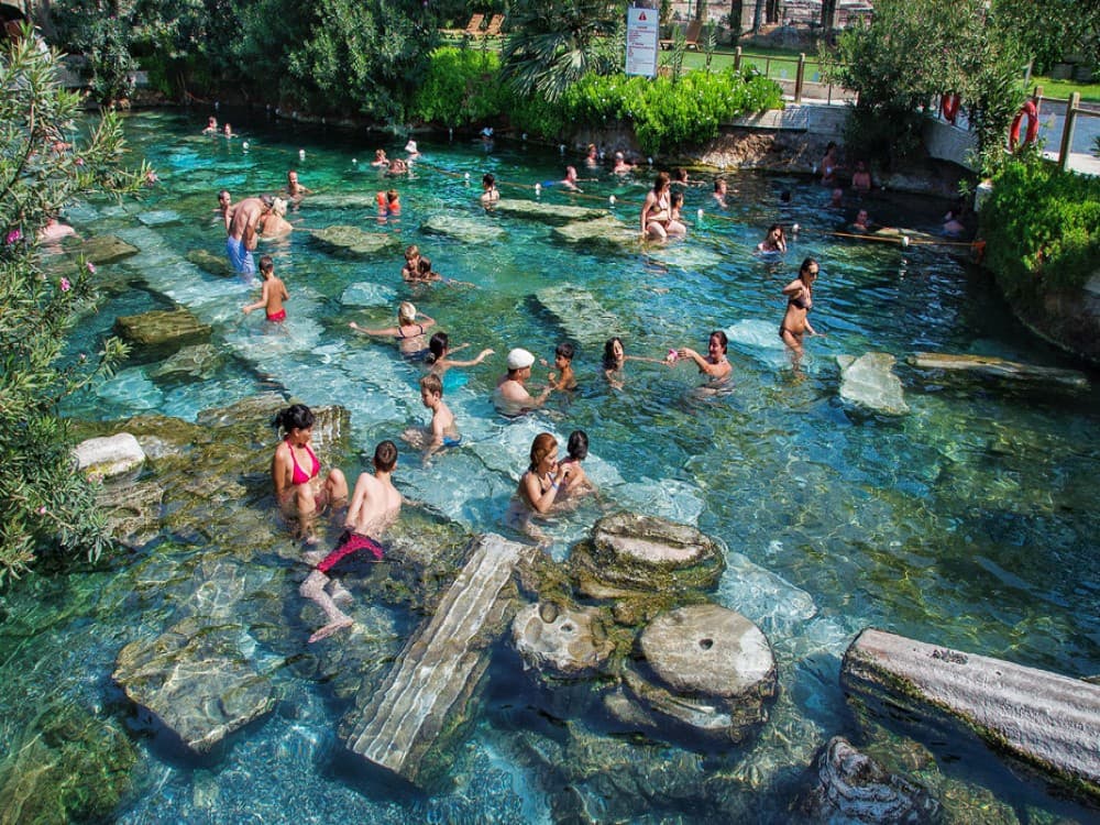 Did Cleopatra bathe in Pamukkale?