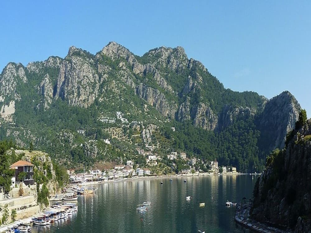 What is there to do in Turunc?