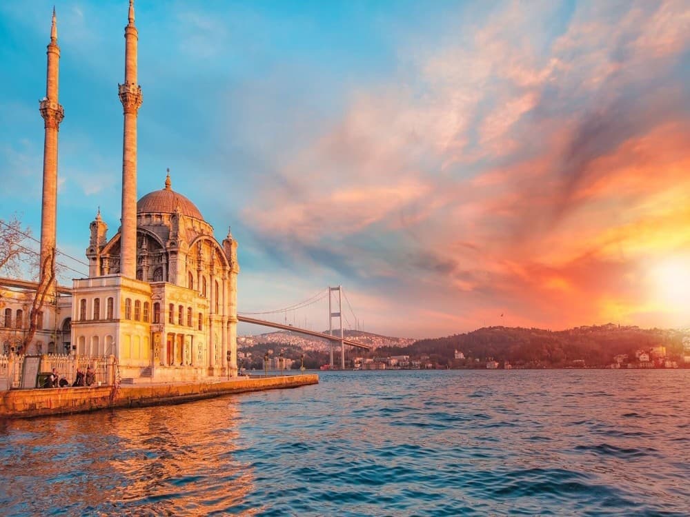 Is it safe to travel to Istanbul?