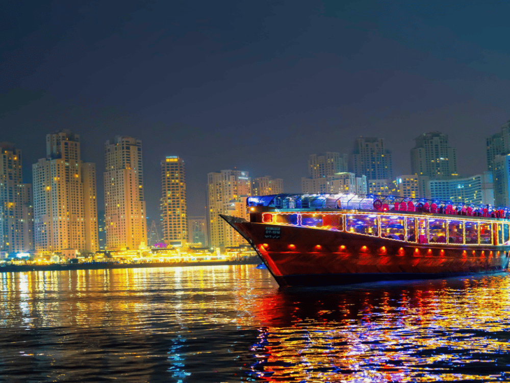 What do people do at night in Dubai?