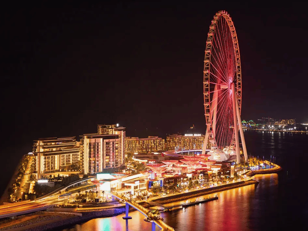 What can't you do in Dubai as a tourist?