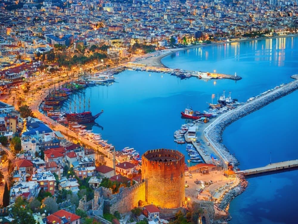 Which is better Antalya or Alanya?