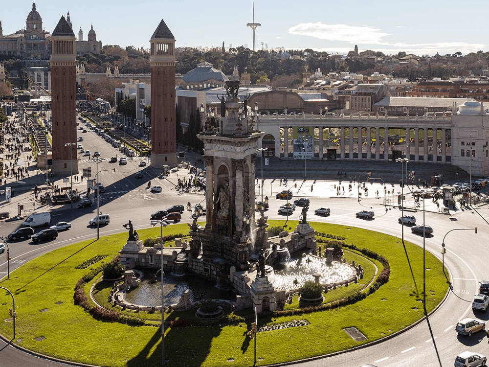 Is Barcelona a Walkable City?