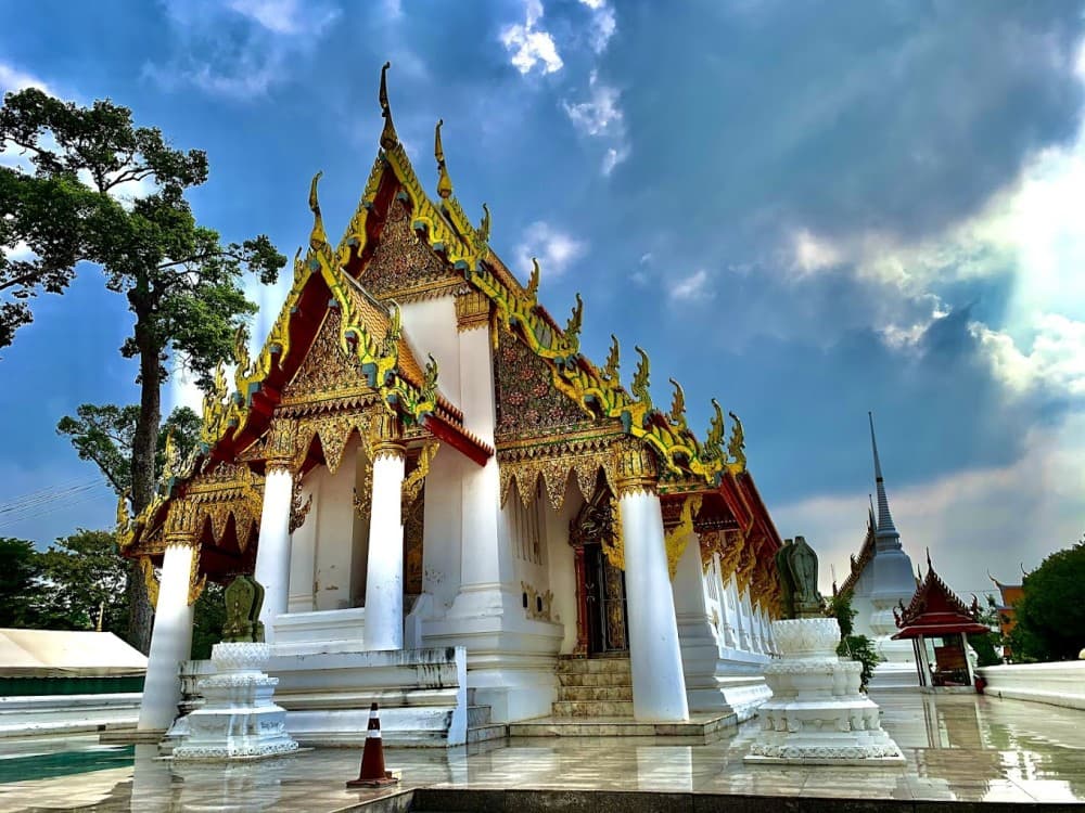 Ayutthaya: Wat Kasattrathirat Worawihan | ®ExcursionMania