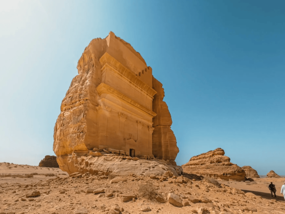How to Get Around in AlUla?