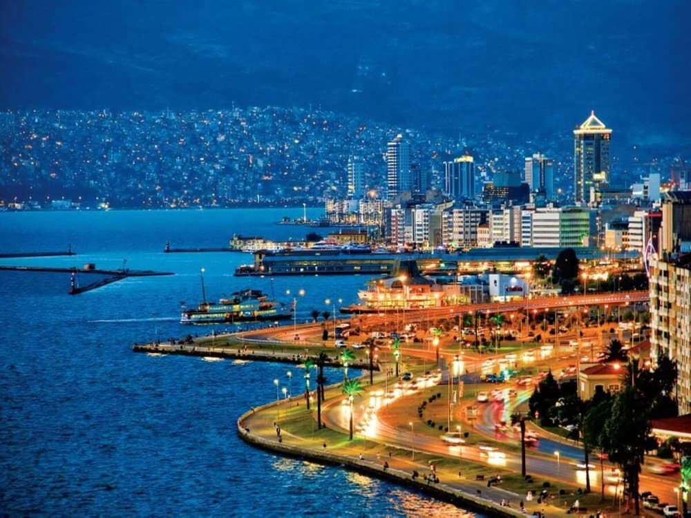 Living Like a Local: Authentic Experiences in Izmir