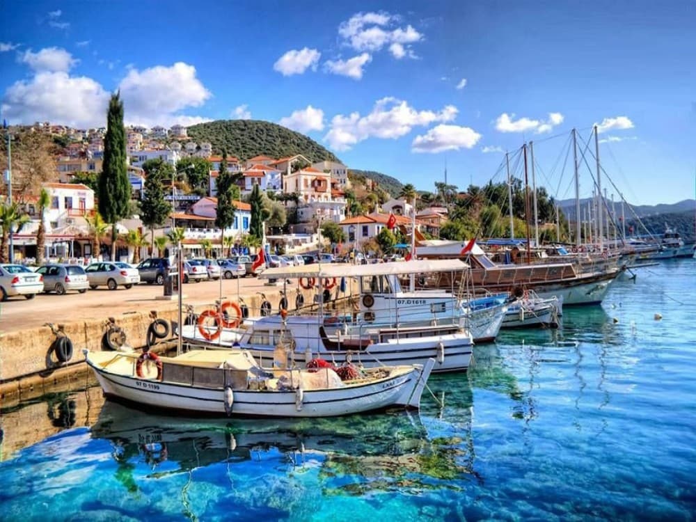 How Can You Experience History and Adventure in Kas?