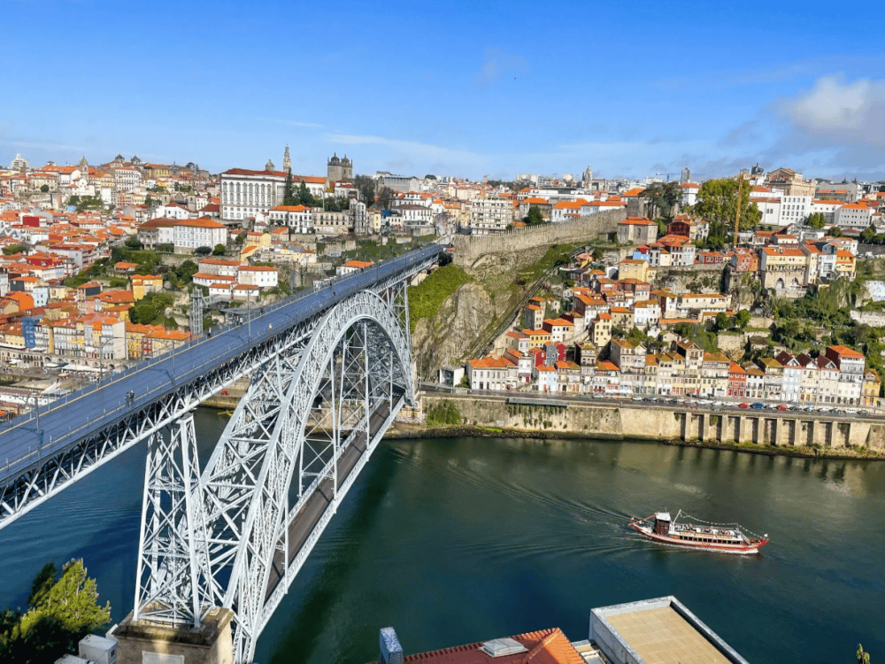 Is There a Lot to Do in Porto?