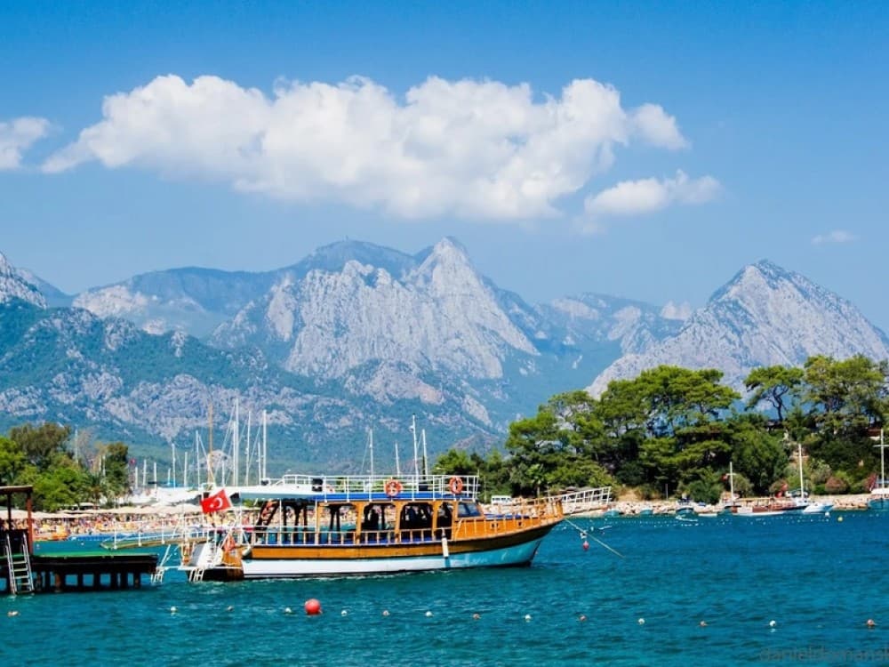 What Are the Best Adventure Activities in Kemer?