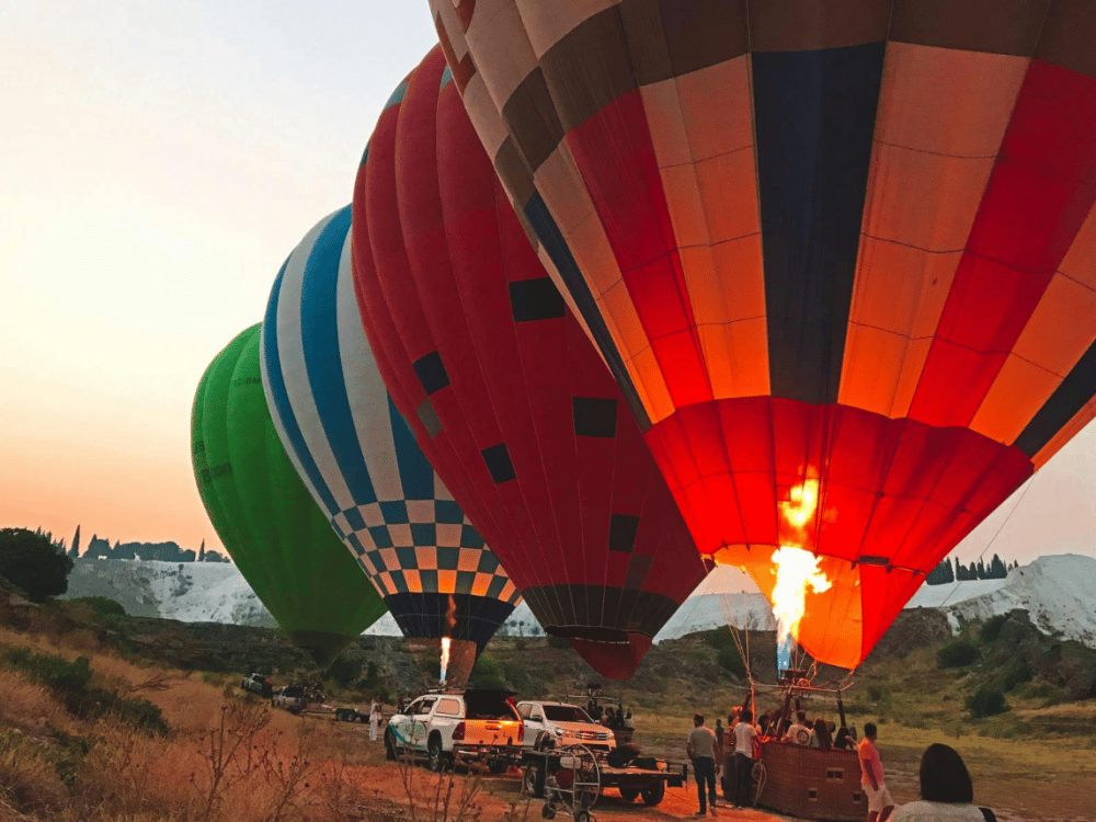 How much is a hot air balloon in Pamukkale?