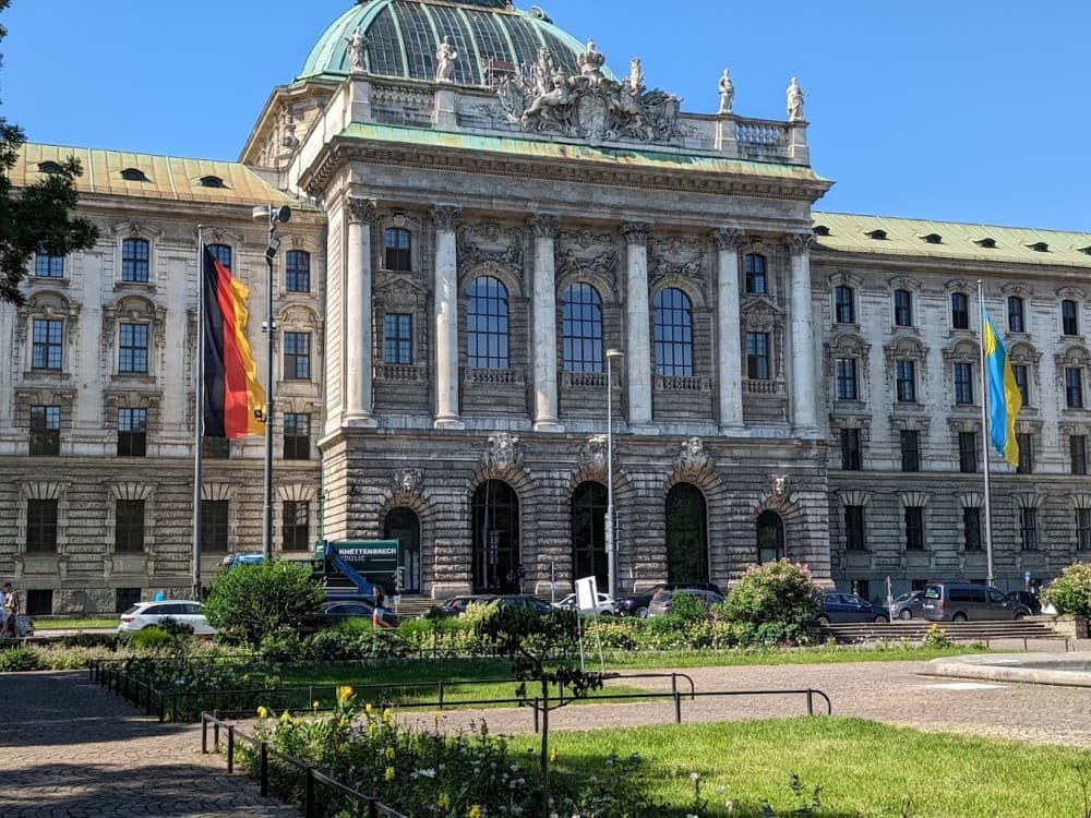 Justizpalast