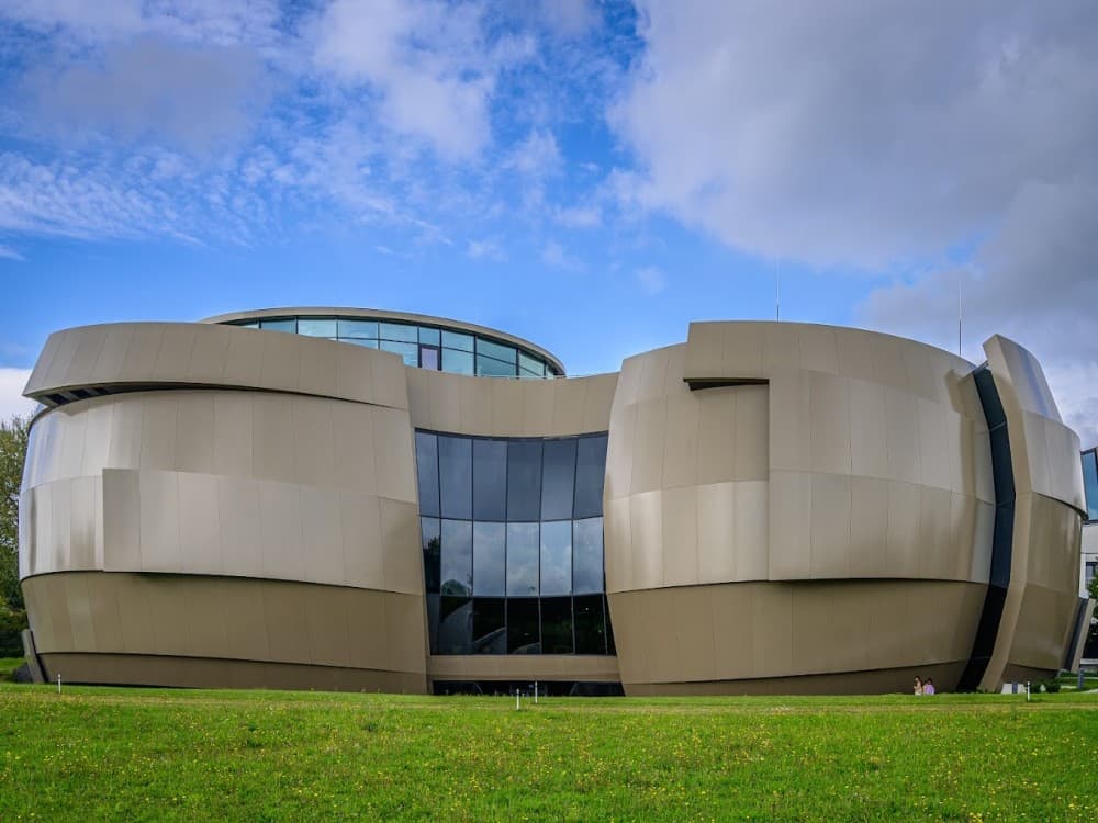 ESO Supernova Planetarium & Visitor Centre