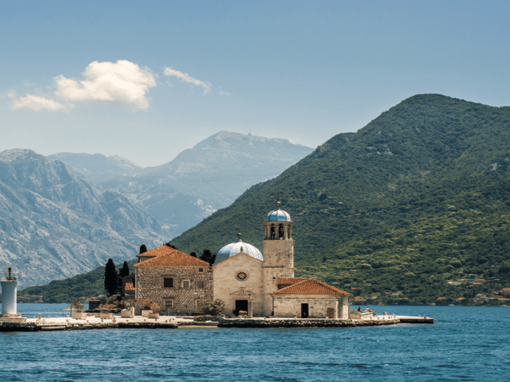 What are the best day trips from Kotor?