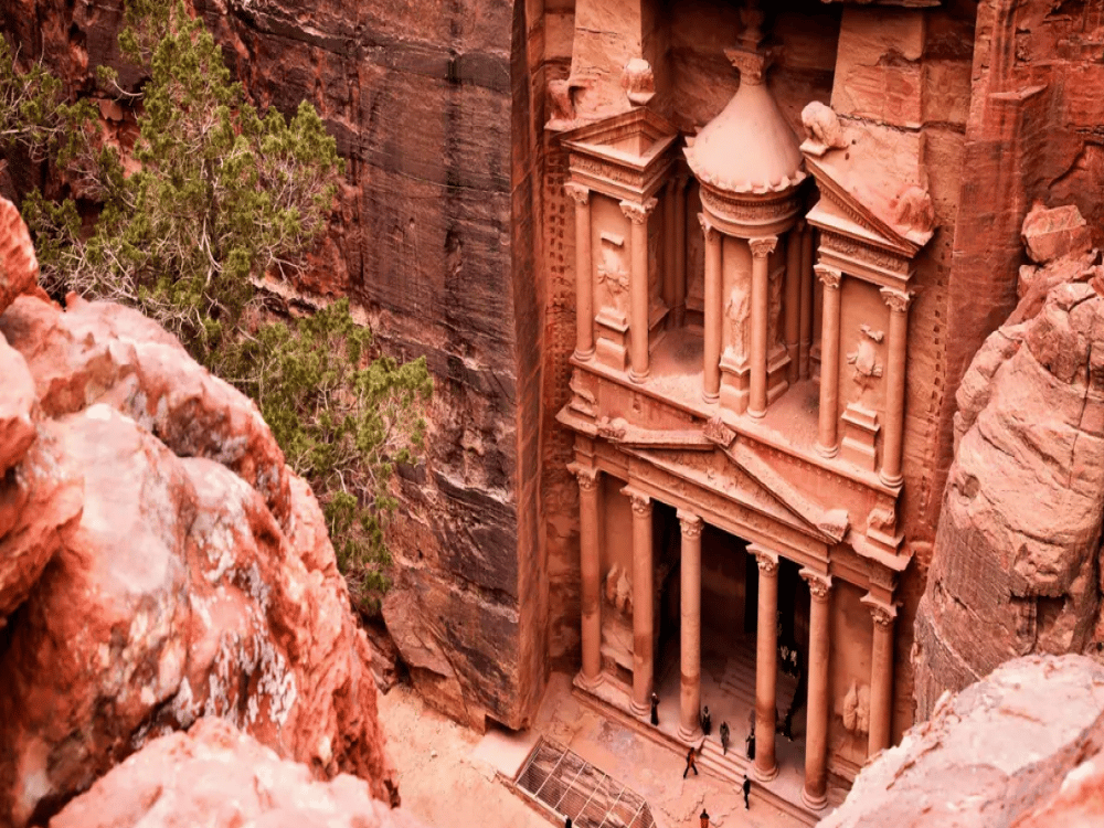 What Are the Best Day Trips from Wadi Rum?