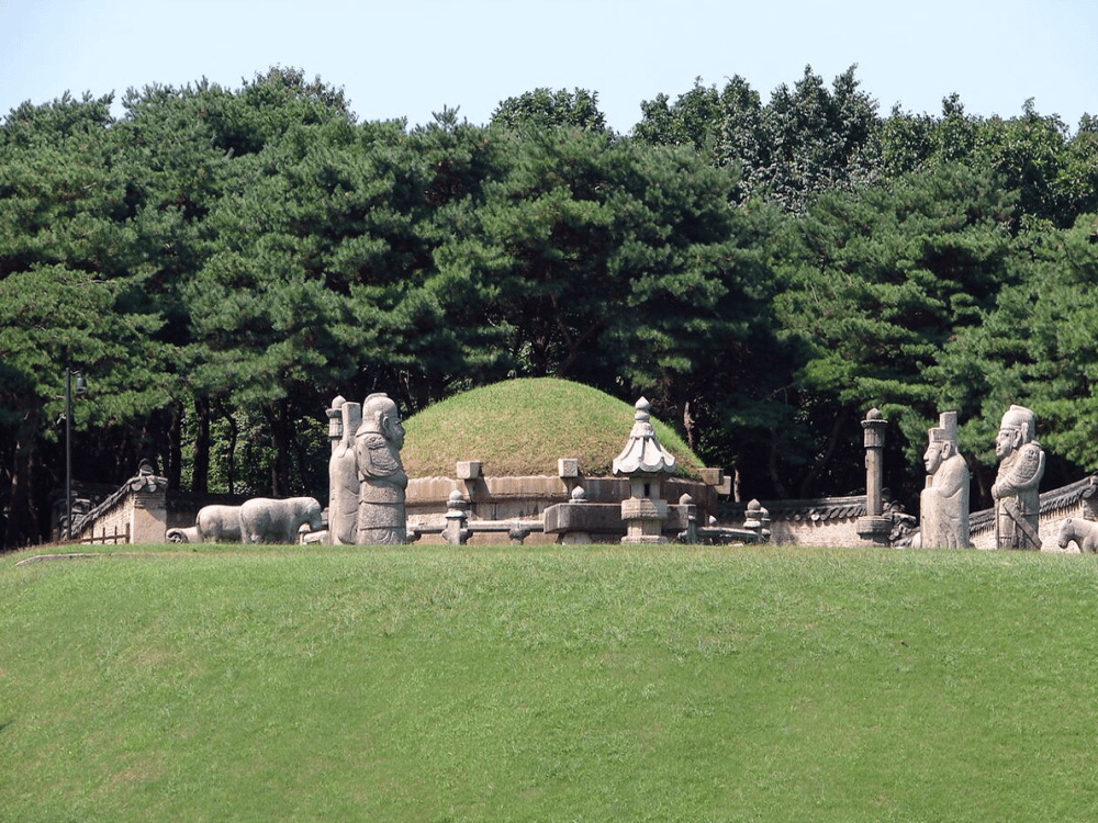 Tomb of General Kim Yu Shin