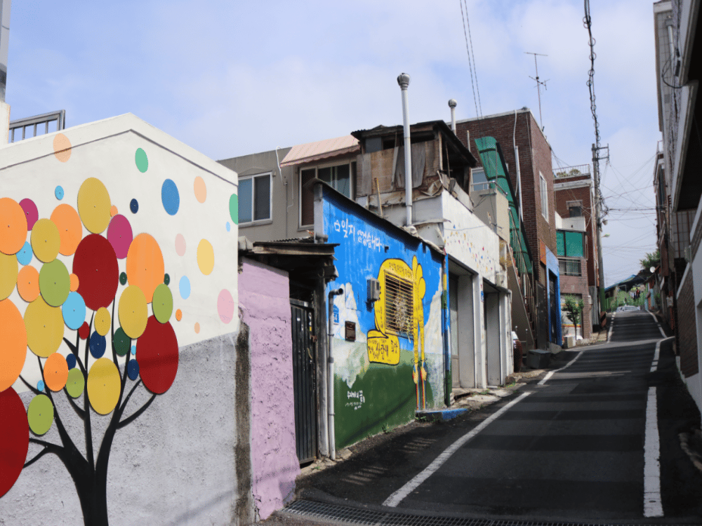 Haenggung-dong Mural Village