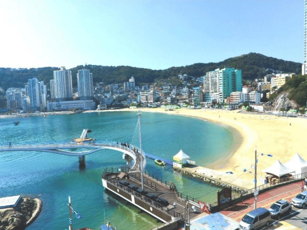 Busan: Songdo Beach | ®ExcursionMania