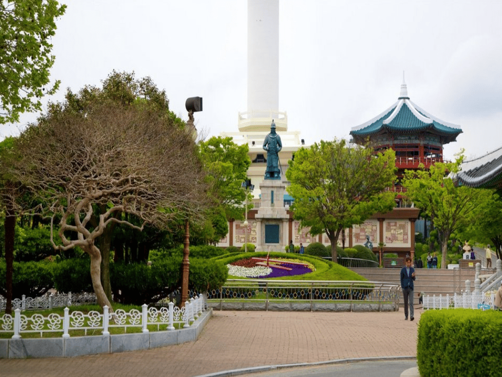 Busan: Yongdusan Park | ®ExcursionMania