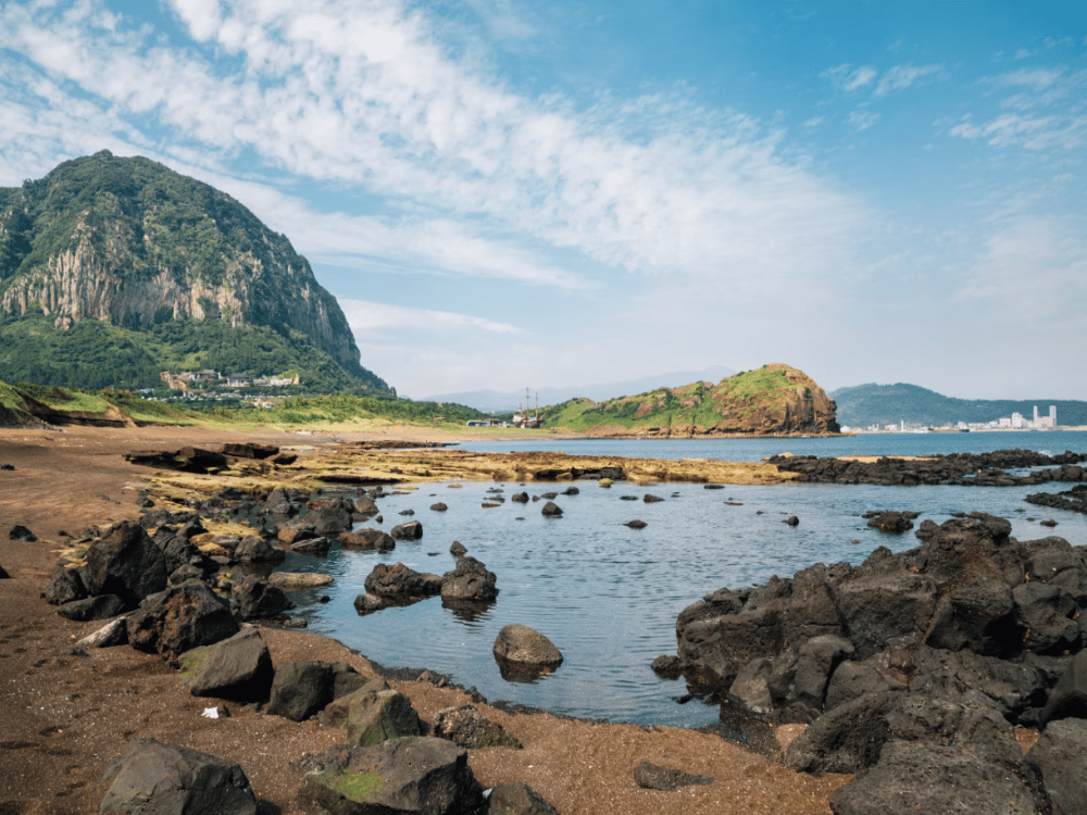 Jeju: Yongmeori Coast | ®ExcursionMania