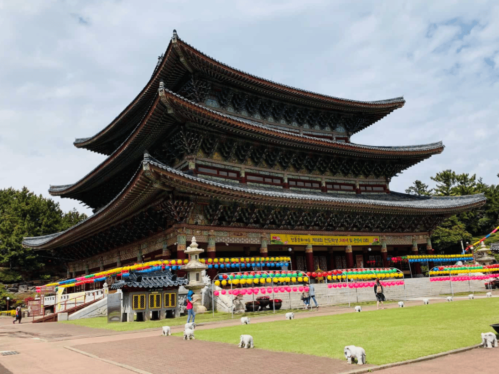 Yakcheonsa Temple