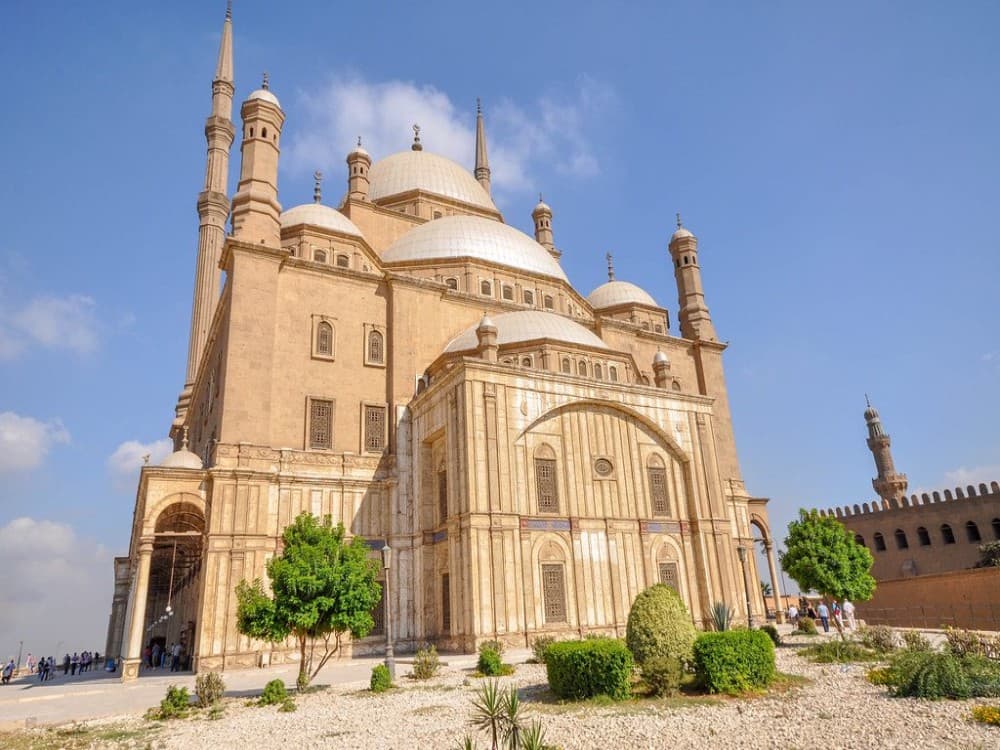 Discovering Islamic Cairo: Mosques, Markets, and Historic Streets