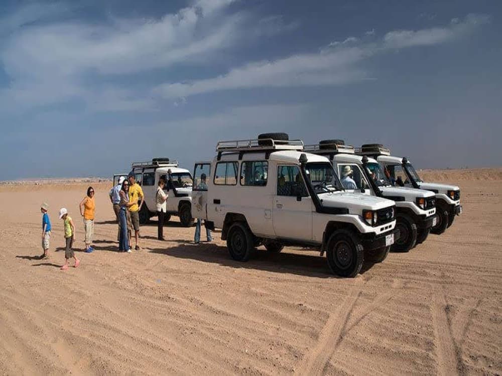 Desert Adventures in Hurghada: A Guide to Safaris and Camping