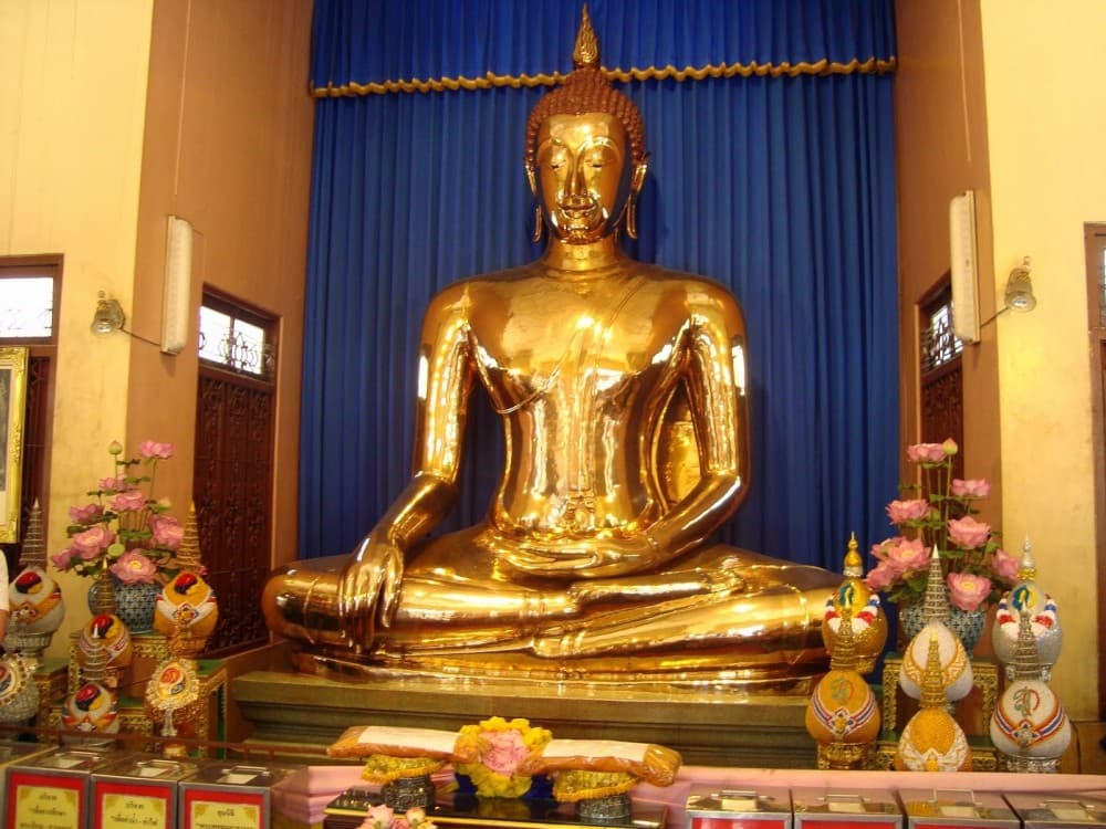 Temple of the Golden Buddha (Wat Traimit)