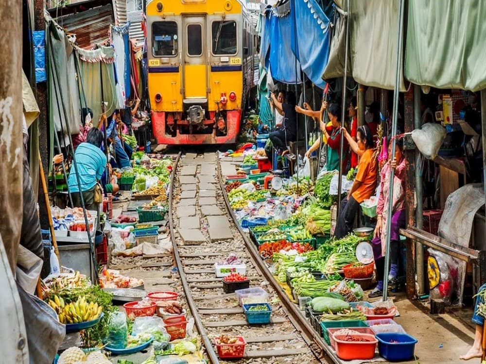 Maeklong Railway Market