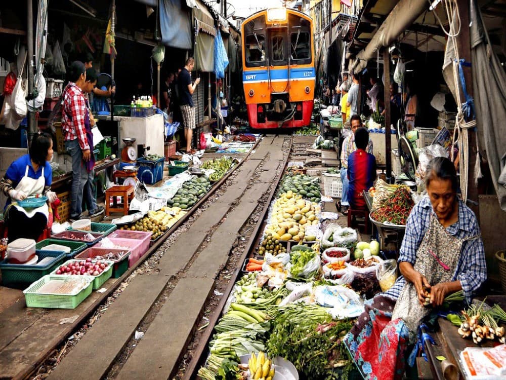 Maeklong Railway Market
