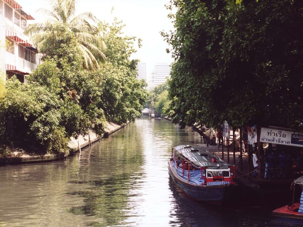 Khlong Saen Saep