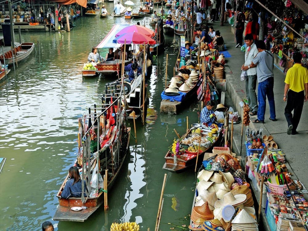 Taling Chan Floating Market