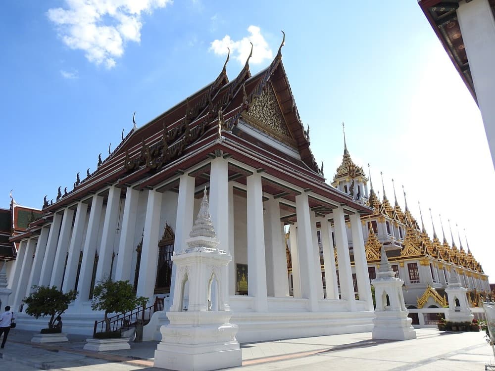 Wat Ratchanatdaram Woravihara (Loha Prasat)
