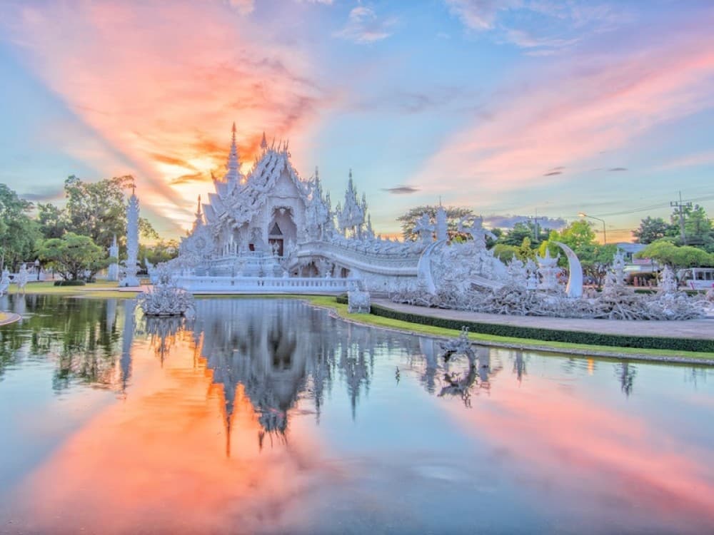 Chiang Rai: White Temple | ®ExcursionMania