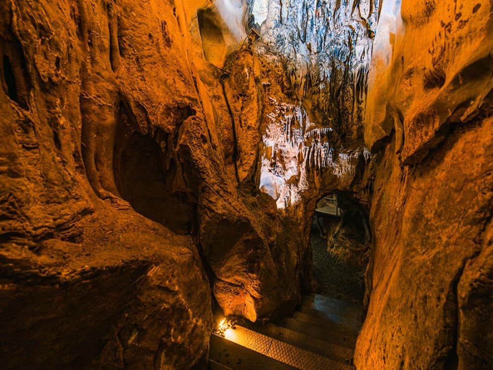 Dwarf Cave