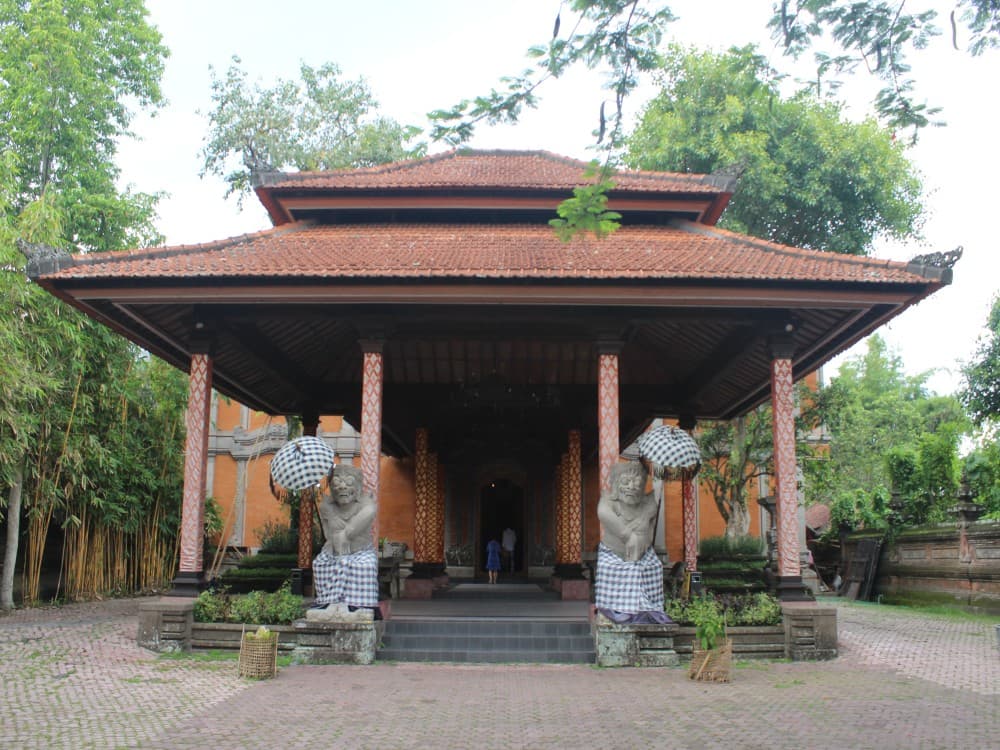 Chiang Rai: Oub Kham Museum | ®ExcursionMania