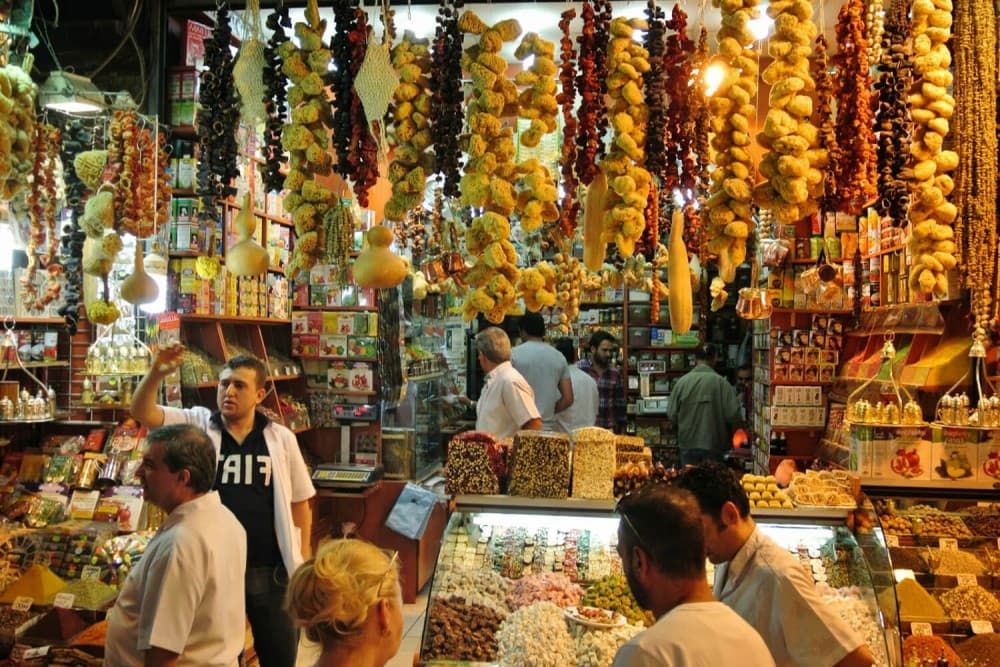 Top 5 Must-Do Activities in Altınkum for First-Time Visitors