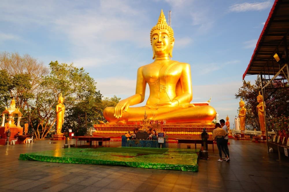 A Cultural Tour of Pattaya: Temples, Shows, and More