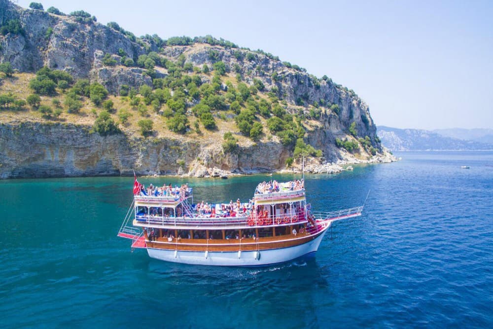 Top 5 Must-Do Activities in Altınkum for First-Time Visitors