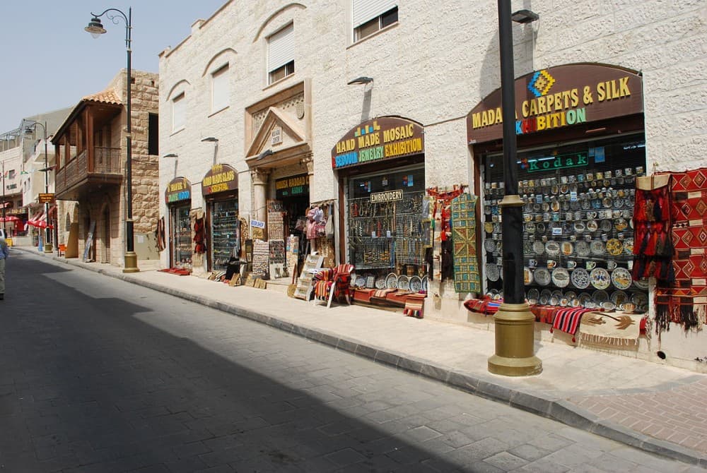 Shopping in Madaba: A Souvenir Hunter’s Guide