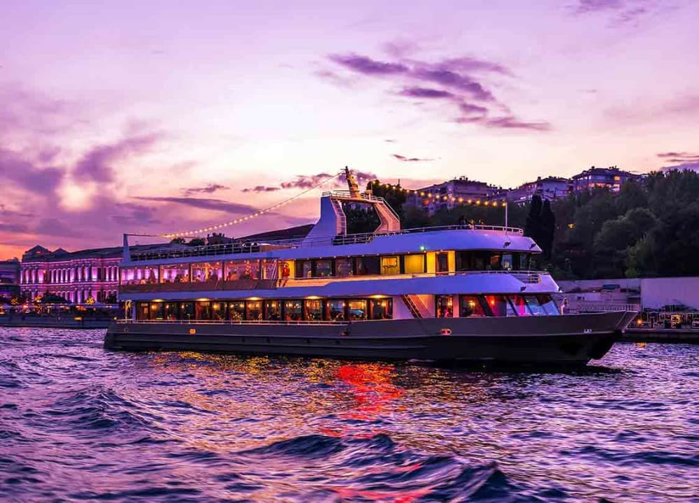 Nightlife & Present-Day Vibes: Istanbul After Dark