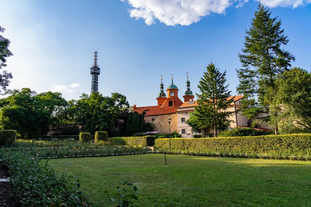 Nature & Scenic Escapes