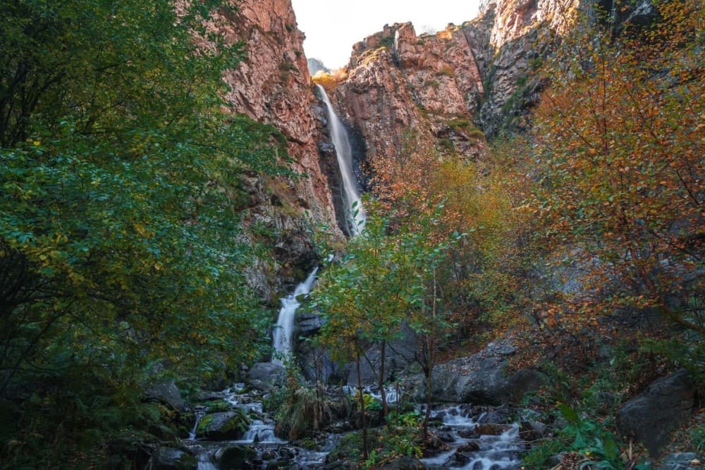 Must-Visit Attractions in Stepantsminda: Nature, Culture & Adventure