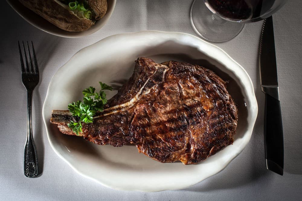 The Ultimate Foodie’s Guide to Las Vegas: What to Eat and Where to Find It