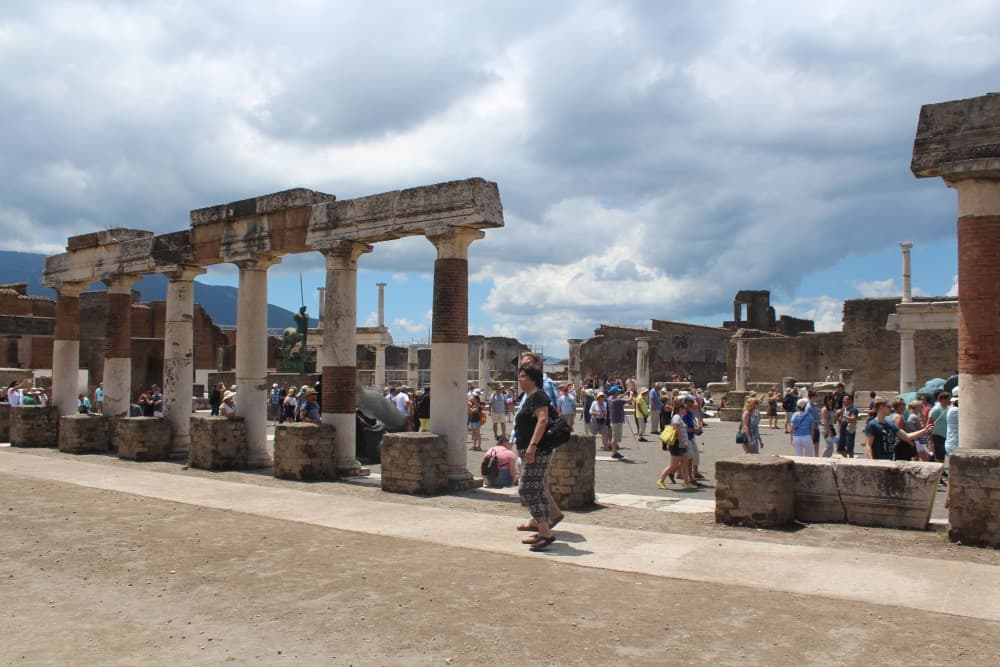 A Day in Pompeii: How to See the Highlights in 24 Hours