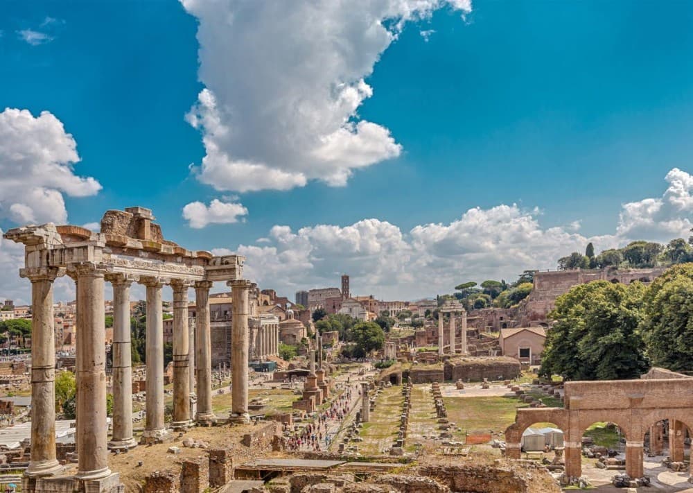 Exploring Rome’s Ancient Ruins: A Complete Travel Guide