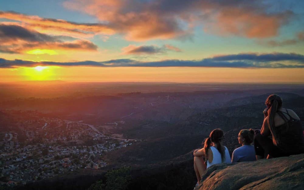 San Diego’s Great Outdoors: Beaches, Hikes, and Water Adventures