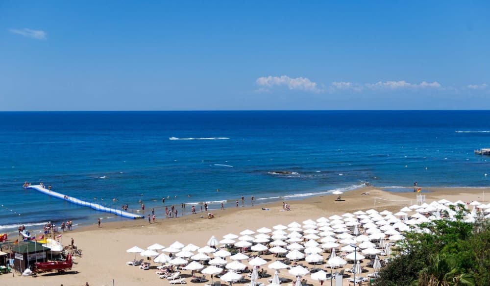 Exploring Altınkum: A First Timer's Guide to the Best Beaches