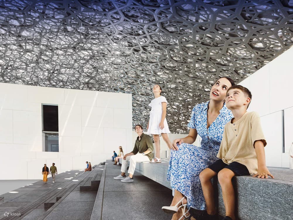 Dubai Unveiled: Must-See Attractions for Every Traveler