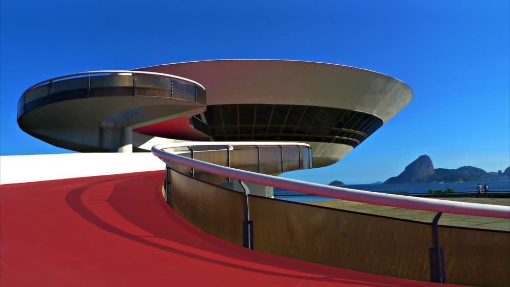 Exploring Praia: Must-See Attractions and Hidden Gems